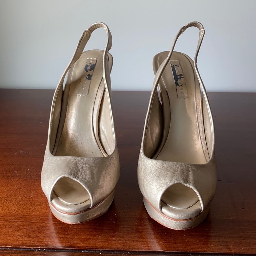 BCBGMAXAZRIA Platform Peep Toe